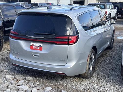 2024 Chrysler Pacifica PINNACLE