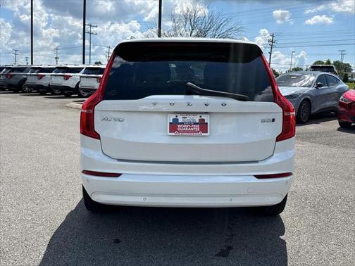 2023 Volvo XC90 B5 Core