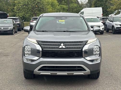 2024 Mitsubishi Outlander 