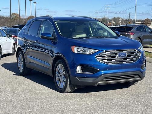 2020 Ford Edge Titanium