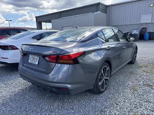 2024 Nissan Altima SR FWD