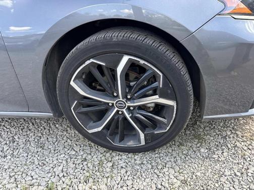 2024 Nissan Altima SR FWD