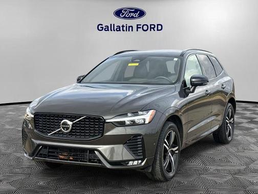 2022 Volvo XC60 B5 R-DESIGN