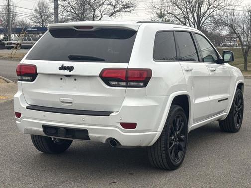 2021 Jeep Grand Cherokee Laredo