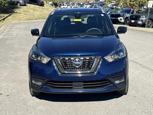 2020 Nissan Kicks SR