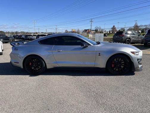 2020 Ford Shelby GT500 Base