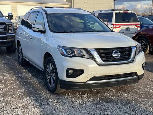 2019 Nissan Pathfinder SL