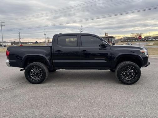 2020 Toyota Tacoma SR5