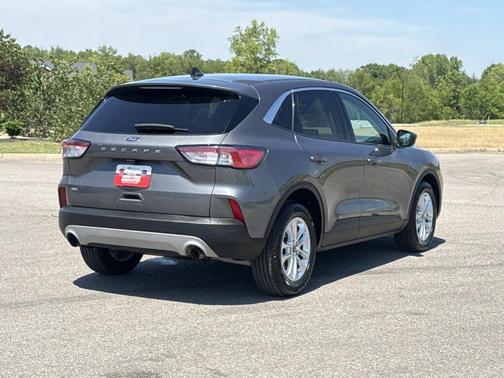 CARBONIZED GRAY 2021 Ford Escape SE