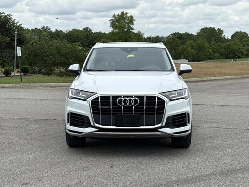 Glacier White Metallic 2021 Audi Q7 55 QUATTRO PREMIUM