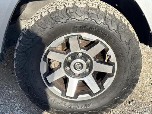 2020 Toyota 4Runner TRD Off Road