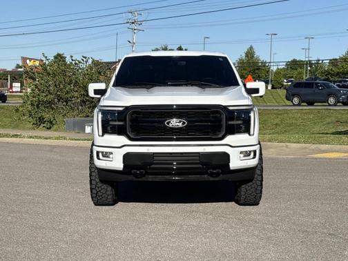 OXFORD WHITE 2024 Ford F-150 LARIAT