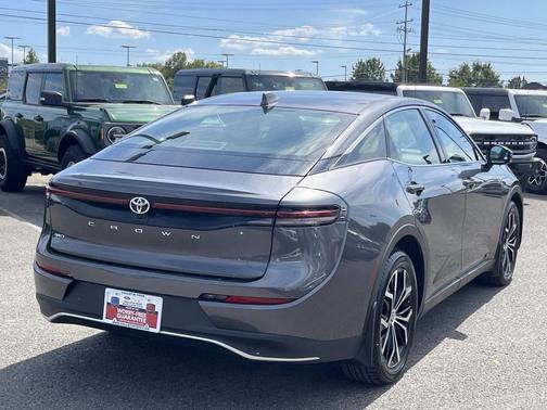 2023 Toyota Crown XLE