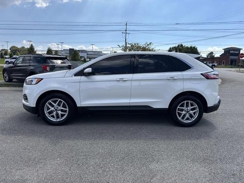 2020 Ford Edge Titanium