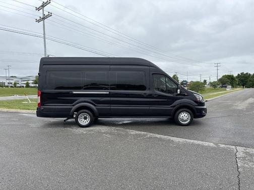 AGATE BLACK METALLIC 2023 Ford Transit-350 XLT