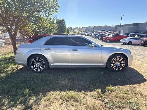 2012 Chrysler 300 Limited