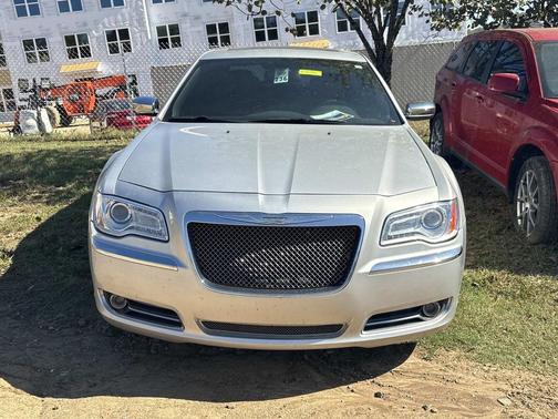 2012 Chrysler 300 Limited
