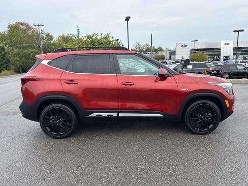 2022 Kia Seltos Nightfall Edition