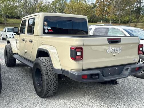 2022 Jeep Gladiator Overland