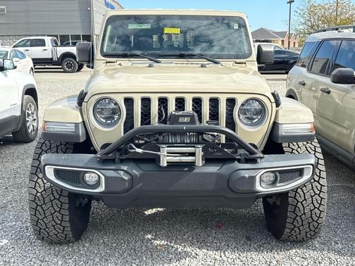 2022 Jeep Gladiator Overland