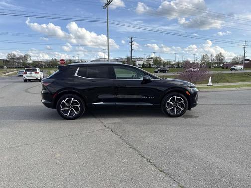 Black 2025 Chevrolet Equinox LT 2