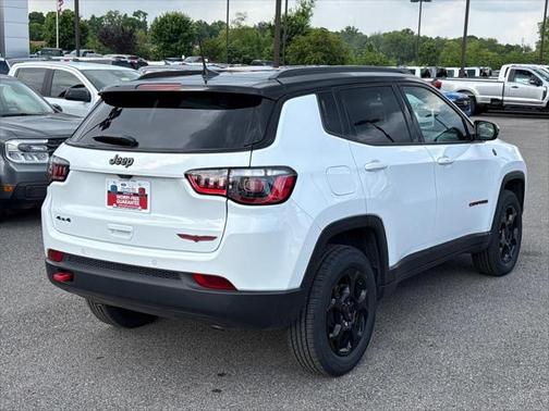 2023 Jeep Compass Trailhawk