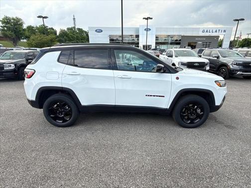 2023 Jeep Compass Trailhawk