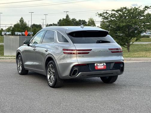 Savile Silver 2025 Genesis GV70 2.5T