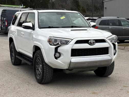 2018 Toyota 4Runner TRD OFF ROAD PREMIUM