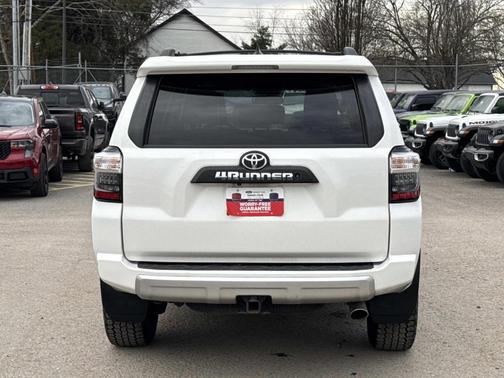 2018 Toyota 4Runner TRD OFF ROAD PREMIUM