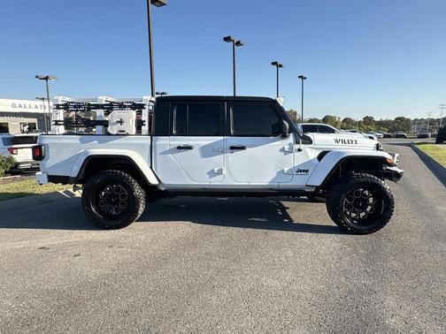 2023 Jeep Gladiator Willys 4x4