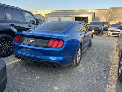 2020 Ford Mustang EcoBoost