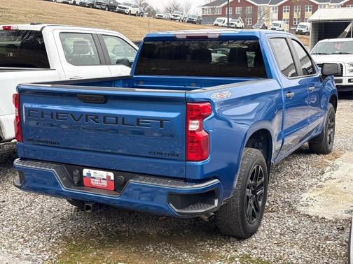 2022 Chevrolet Silverado 1500 Custom