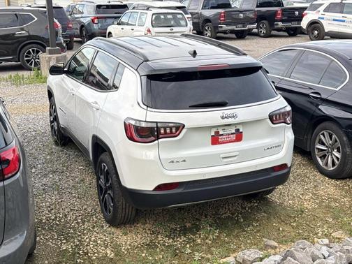 Bright White Clearcoat 2023 Jeep Compass LIMITED