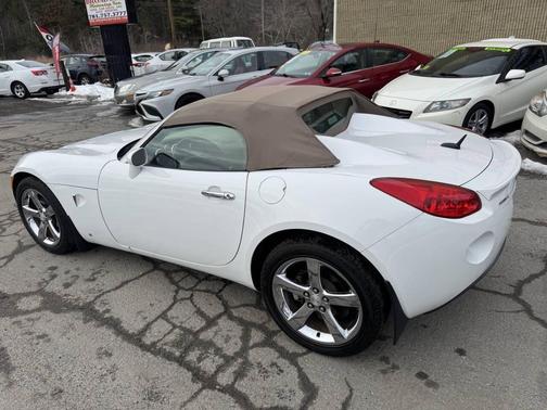 2007 Pontiac Solstice Base 2dr Convertible