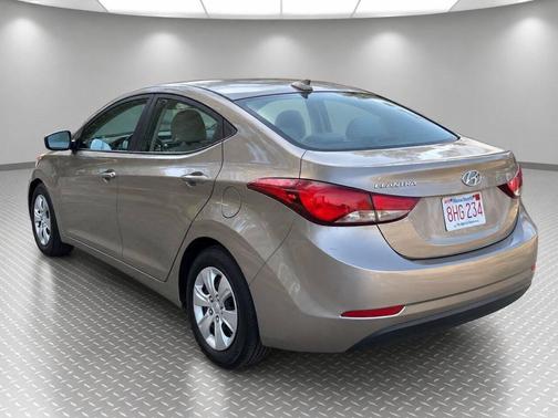 Desert Bronze 2016 Hyundai ELANTRA SE