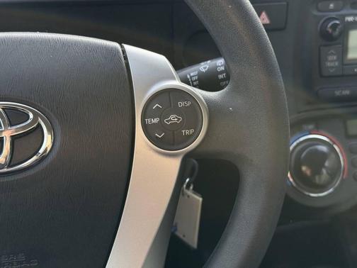 Blue Streak Metallic 2014 Toyota Prius c One