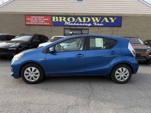Blue Streak Metallic 2014 Toyota Prius c One