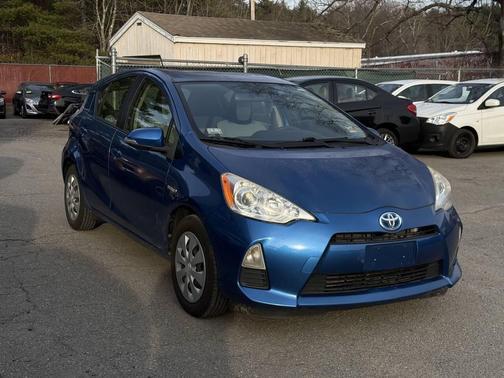 Blue Streak Metallic 2014 Toyota Prius c One