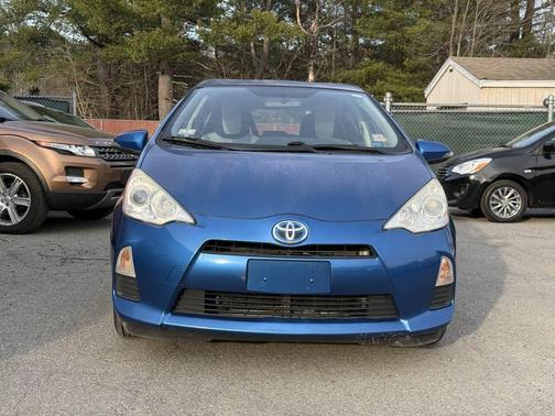 Blue Streak Metallic 2014 Toyota Prius c One