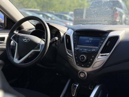 Marathon Blue Pearl 2013 Hyundai Veloster RE:MIX