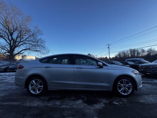 2018 Ford Fusion Hybrid SE