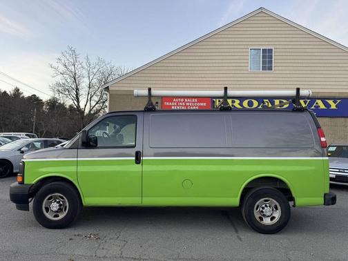 2017 Chevrolet Express 2500 Work Van
