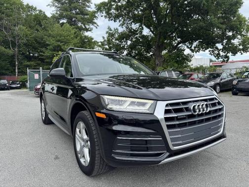 Brilliant Black 2018 Audi Q5 2.0T Premium Plus