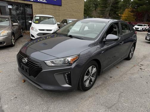 2019 Hyundai IONIQ Plug-In Hybrid Base