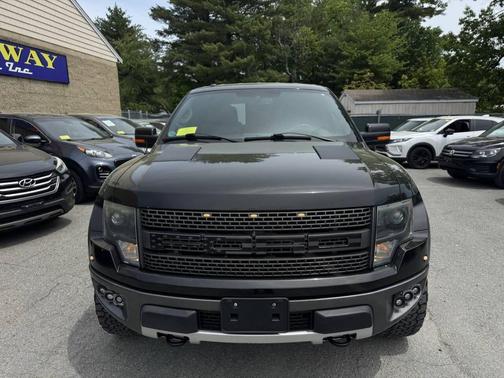 Tuxedo Black Metallic 2014 Ford F-150 SVT Raptor