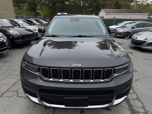 Baltic Gray Metallic Clearcoat 2024 Jeep Grand Cherokee L Limited