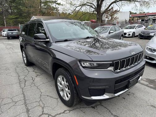 Baltic Gray Metallic Clearcoat 2024 Jeep Grand Cherokee L Limited