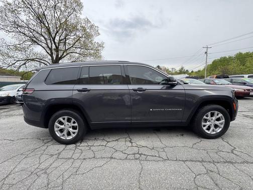 Baltic Gray Metallic Clearcoat 2024 Jeep Grand Cherokee L Limited