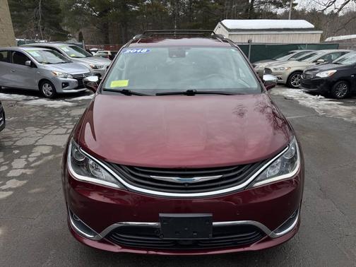 2018 Chrysler Pacifica Hybrid Limited
